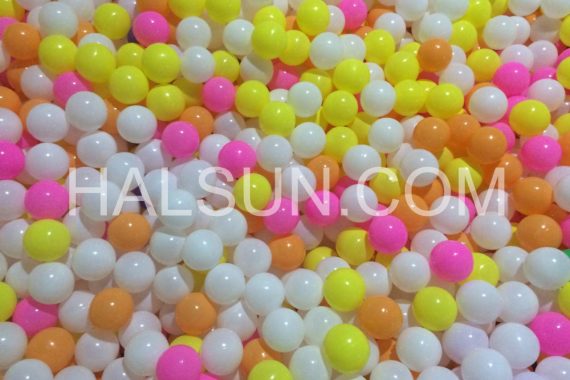 plastic-ocean-balls-9.jpg